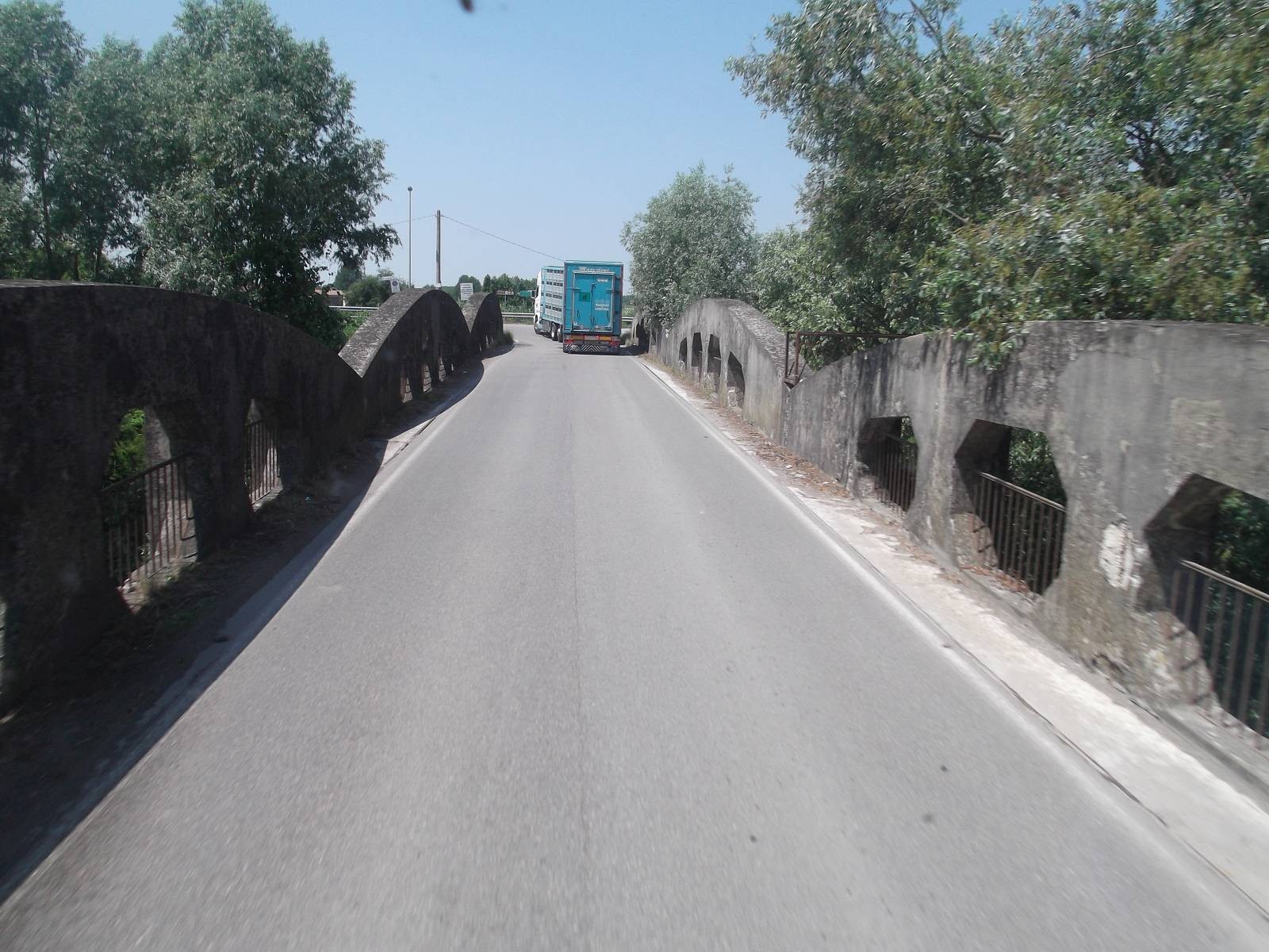 Evo mosta