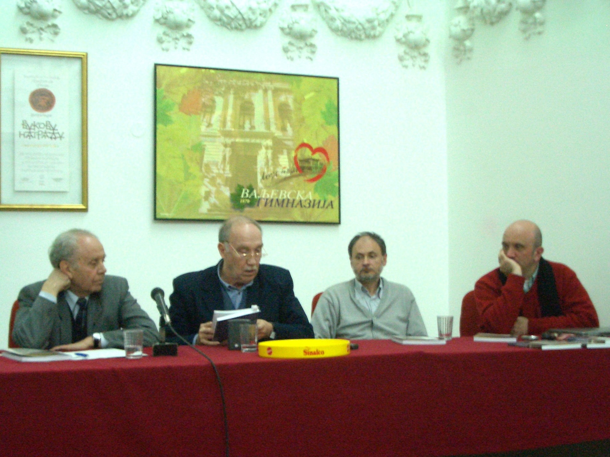 Tribina povodom izlozbe 50 god IAUS-a, Valjevska gimnazija, 21. marta 2005. godine - sa M. Jeftićem, S. Maldinijem i B. Kovačevićem