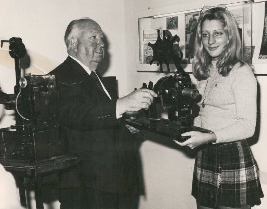 Alfred Hičkok i Jasmina Tešanović početkom 70ih u Milanu