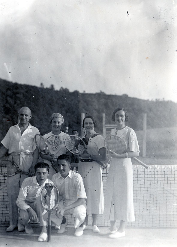 Tenisači u Valjevu, 1933. godine